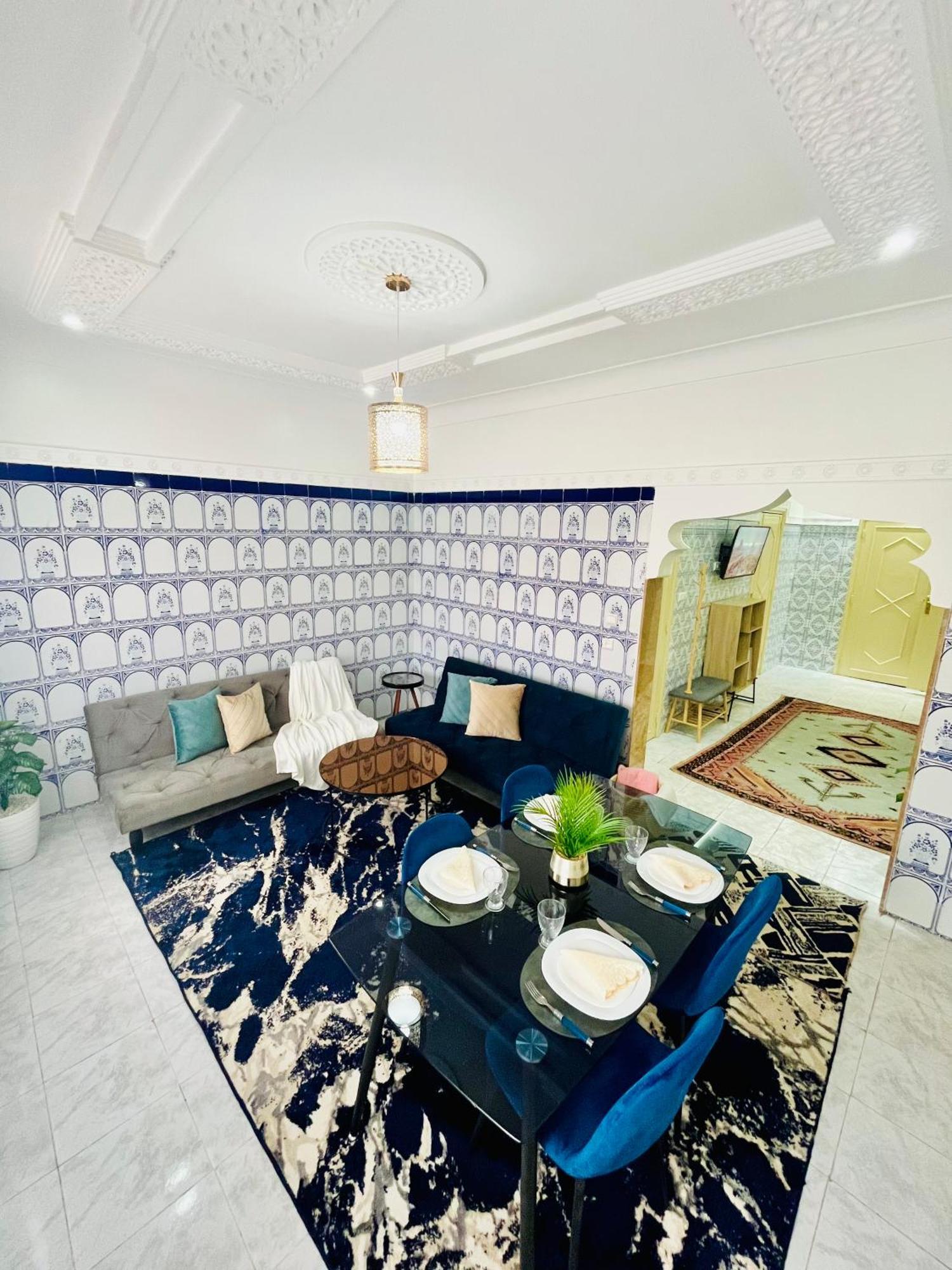 Apartment With Ac, Patio And Rooftop Appartement Climatise Avec Patio Et Toit Terrasse Marrakesh Exterior foto